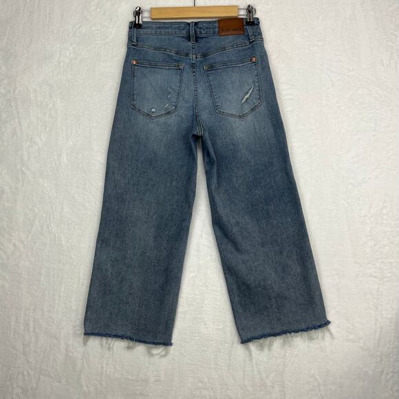 Judy Blue Wide Crop Jeans 5/27 Light Wash Blue Mid Rise Raw Hem JB88903 Stretch - Picture 2 of 13